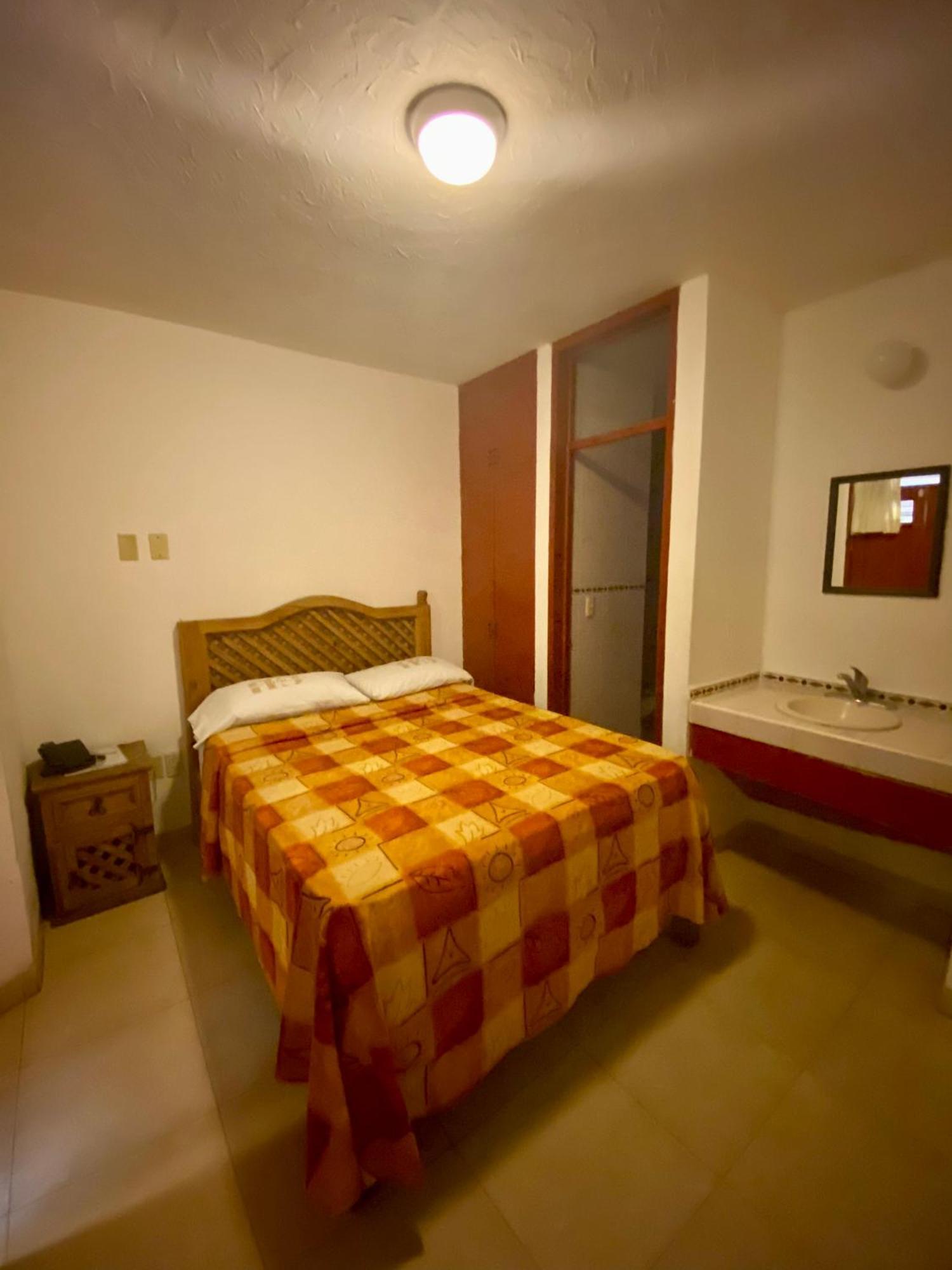 פואבלה Hotel Centro Historico מראה חיצוני תמונה